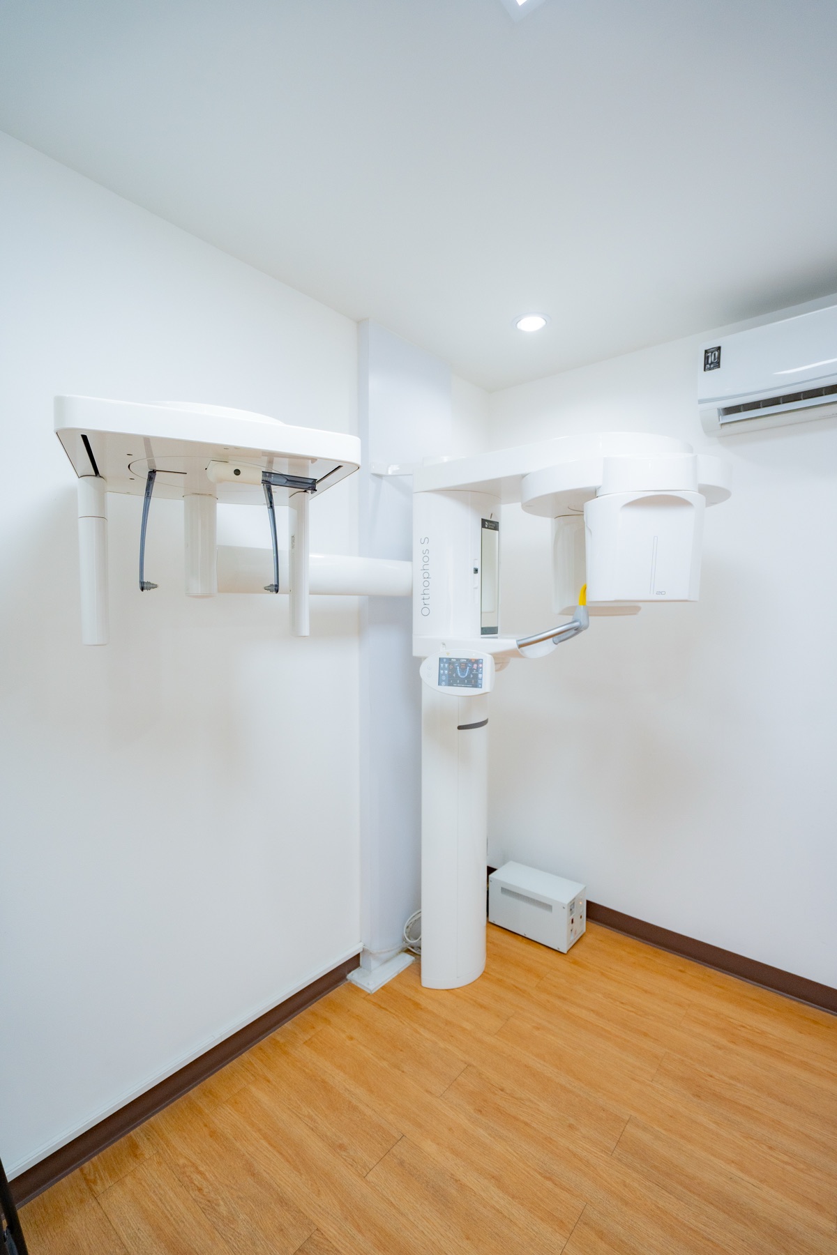 Orthophos dental X-ray machine at Dental Select Pattaya